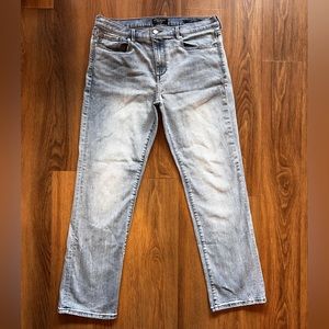 Banana Republic Straight Girlfriend Jeans (Size 32)